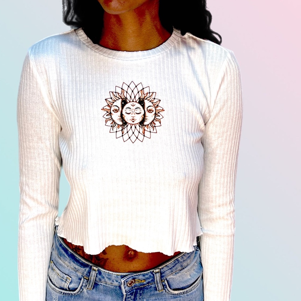 Graphic crop tee